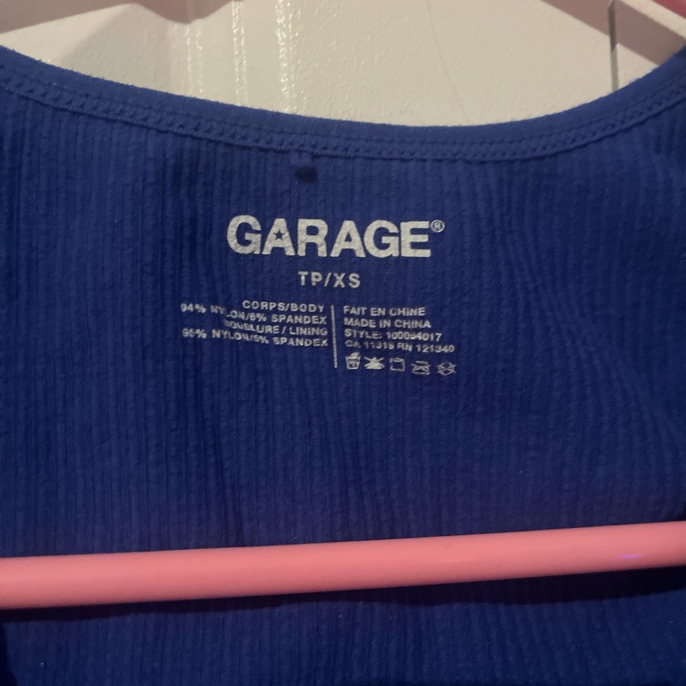 Garage blue top - Picture 2 of 3
